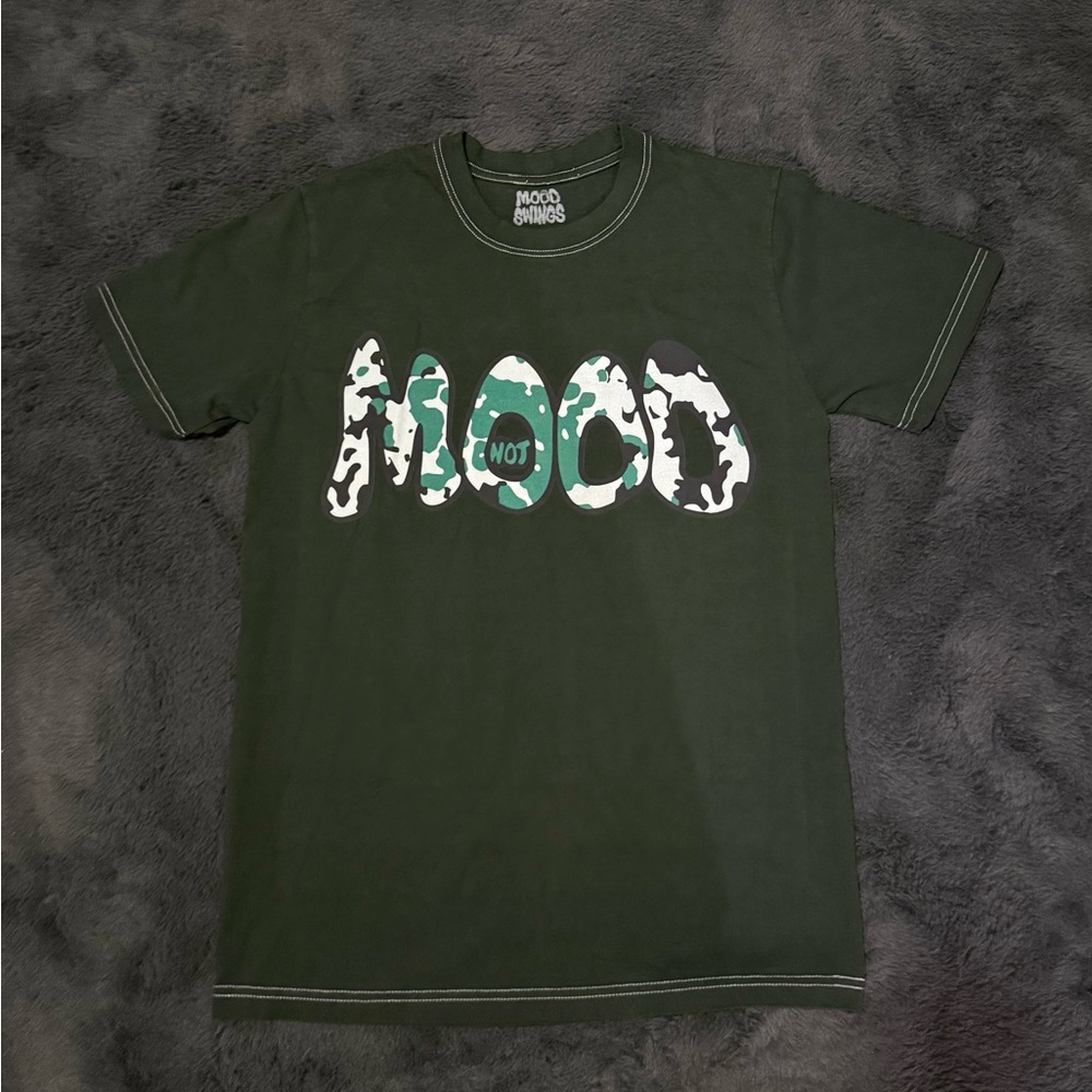 MOOD SWINGS Army Green Camo Size Medium NWT